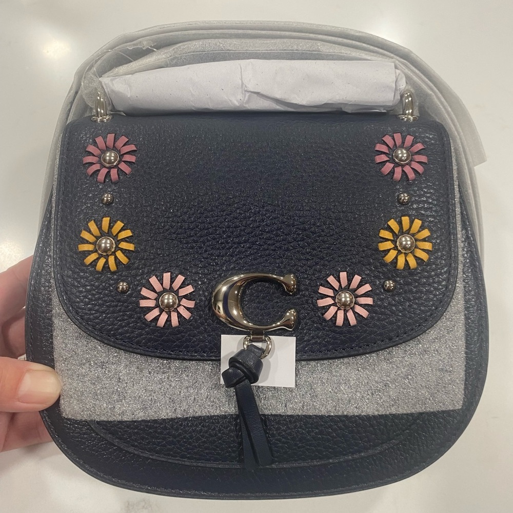 NWT COACH 1331 Remi Saddle Whipstitch Daisy